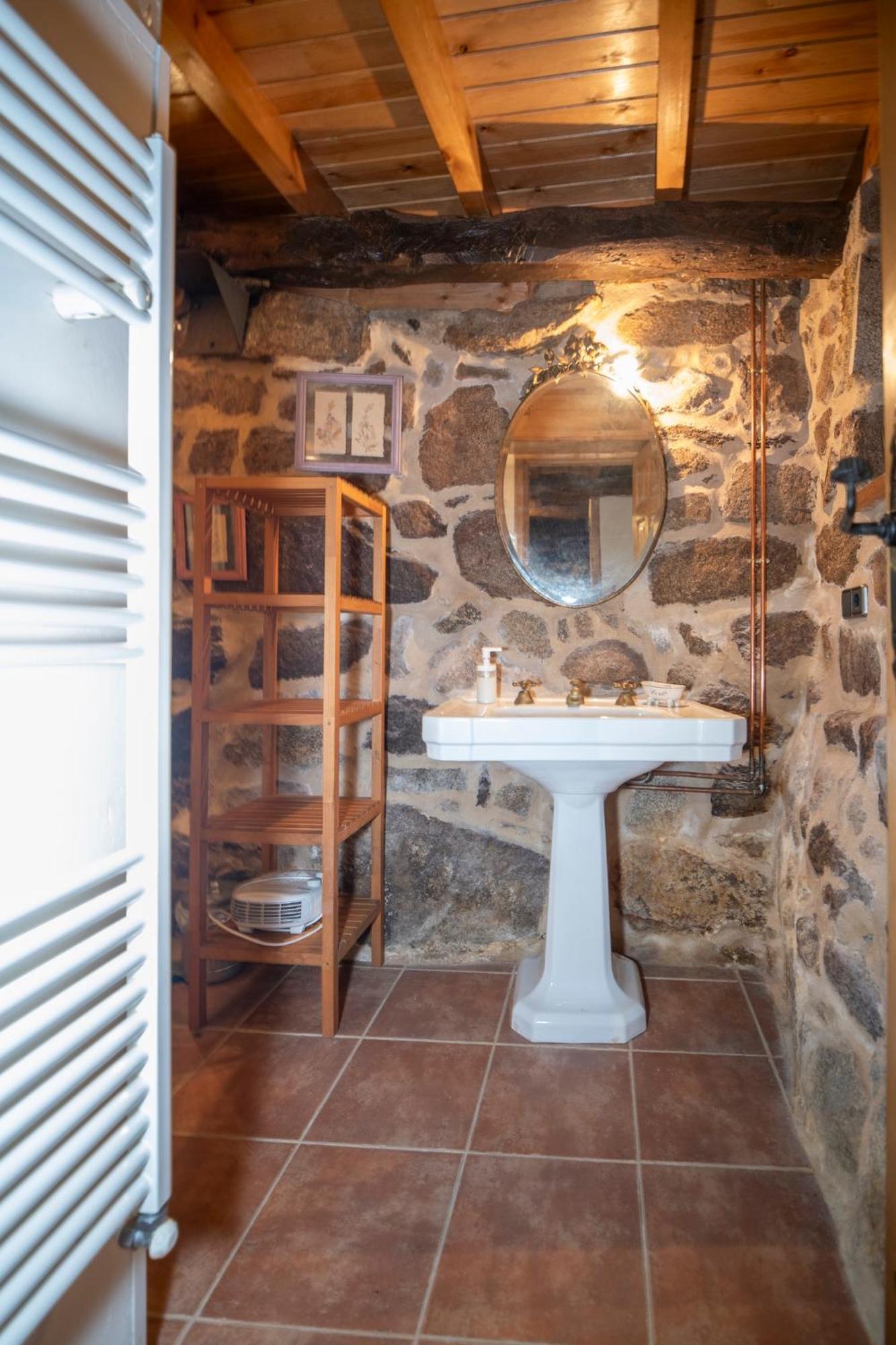 Alouminos Do Ribeiro Apartment Ourense Exterior photo